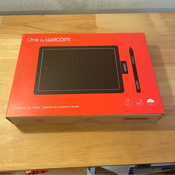 One by Wacom Digital Drawing Tablet Pen Pad - Small - Picture 2 of 10